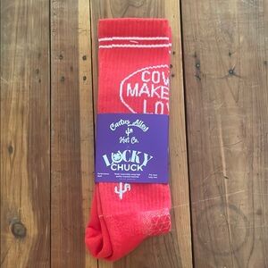 NWT - Lucky Chuck CACTUS ALLEY HAT CO.
Novelty Western Lifestyle Boot Socks